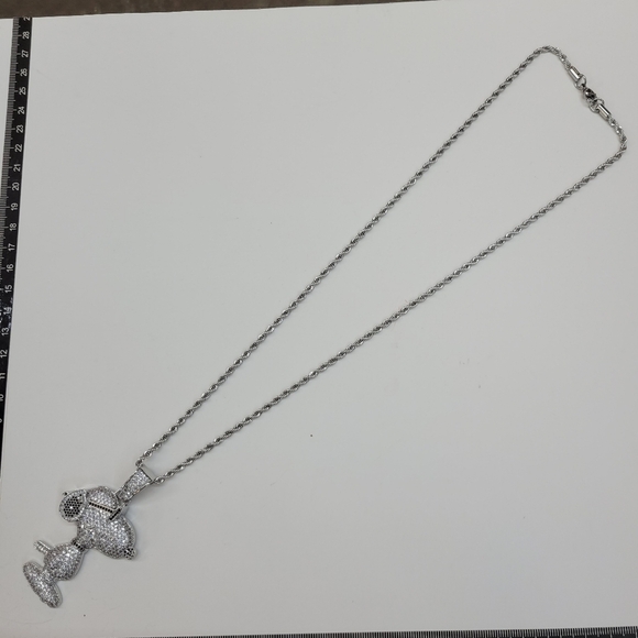Brand New Snoopy Silver Stainless Steel Rhinestone Necklace - Picture 9 of 9